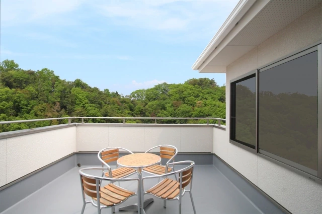 理想の広いバルコニー